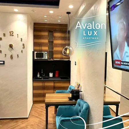 Avalon Lux Studio Apartment Novi Sad Exterior foto