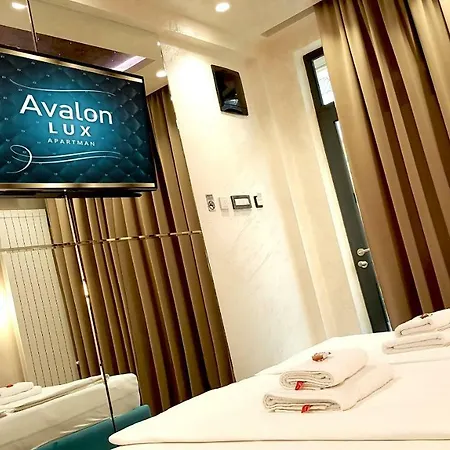 Avalon Lux Studio Apartment Novi Sad Exterior foto