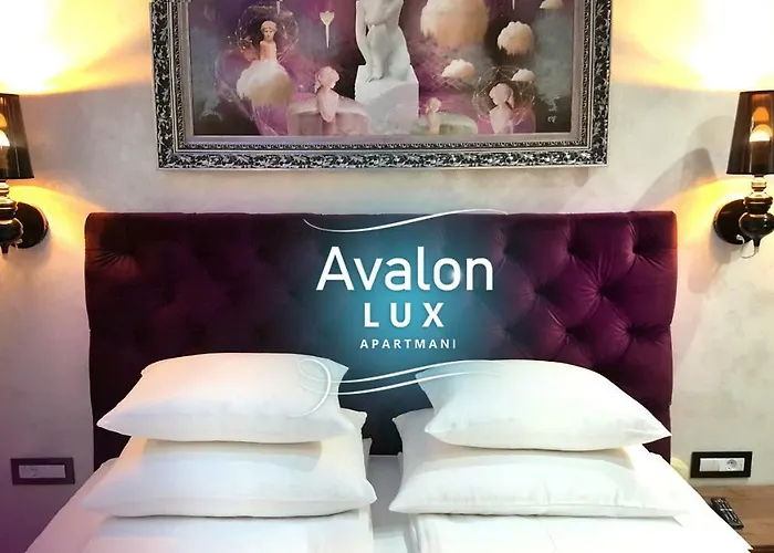 Avalon Lux Studio Apartment