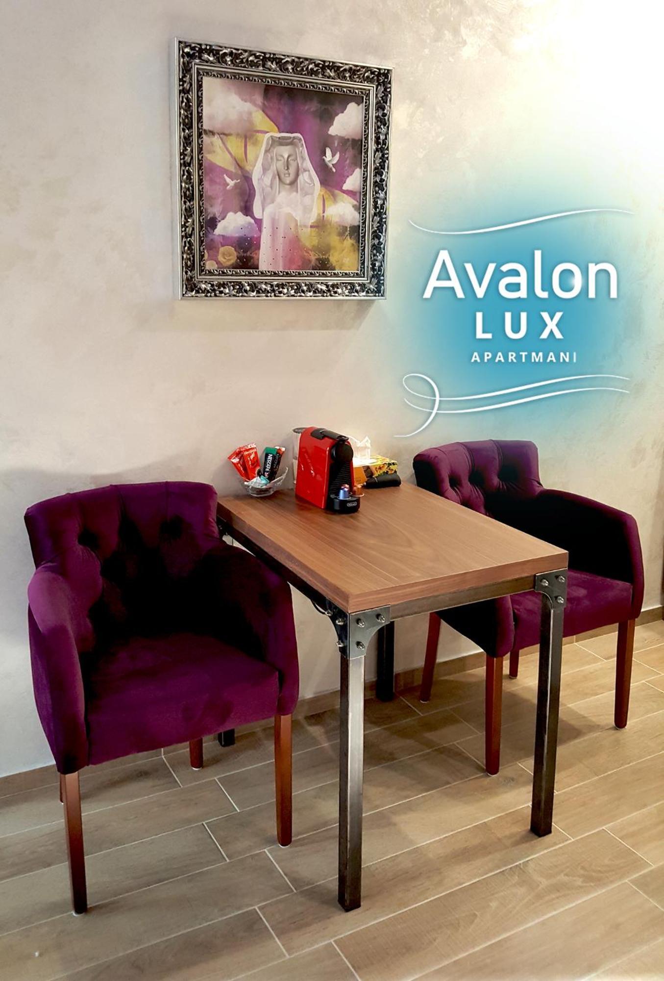 Apartment Avalon Lux Novi Sad