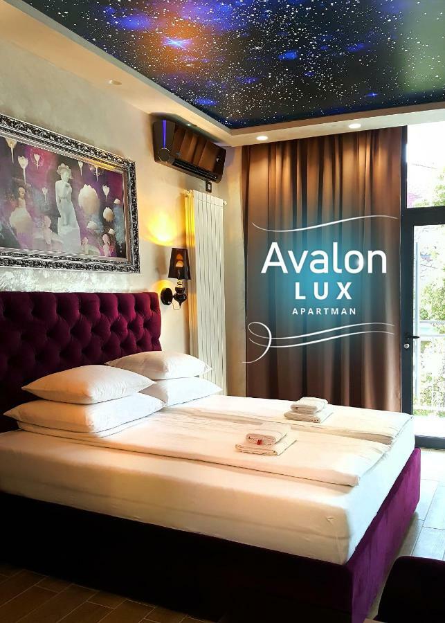 Avalon Lux *