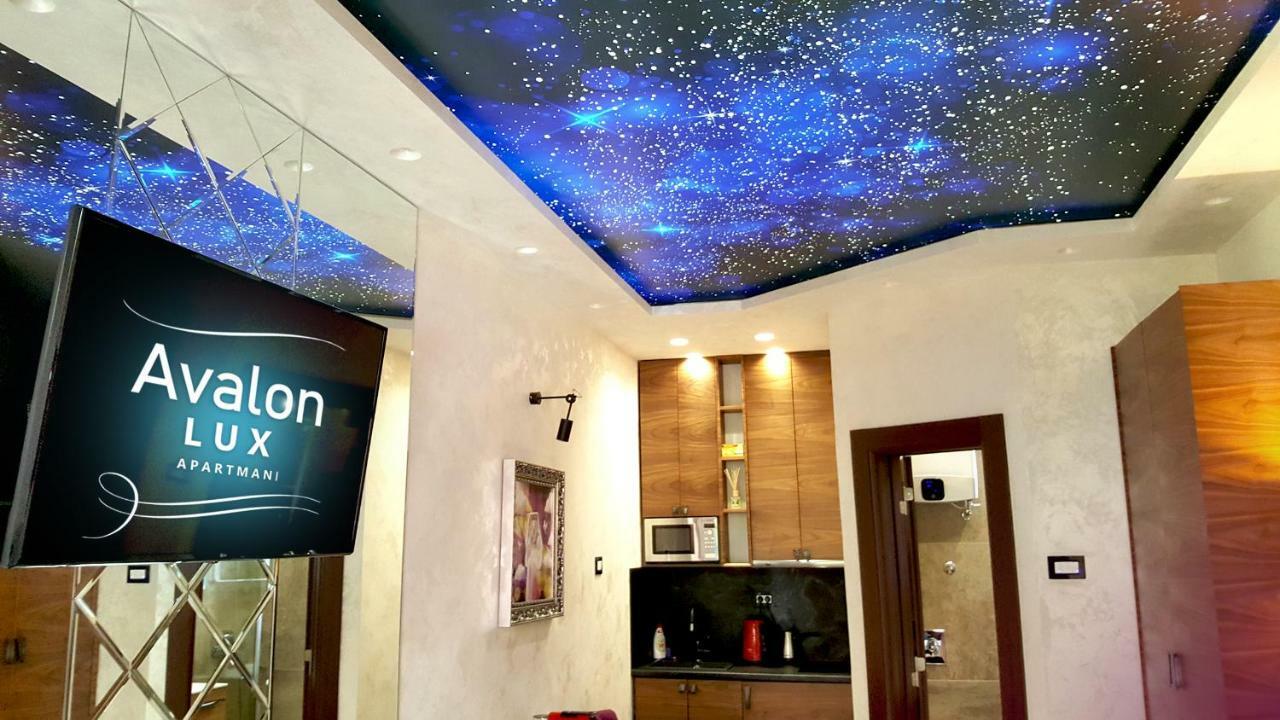 Avalon Lux