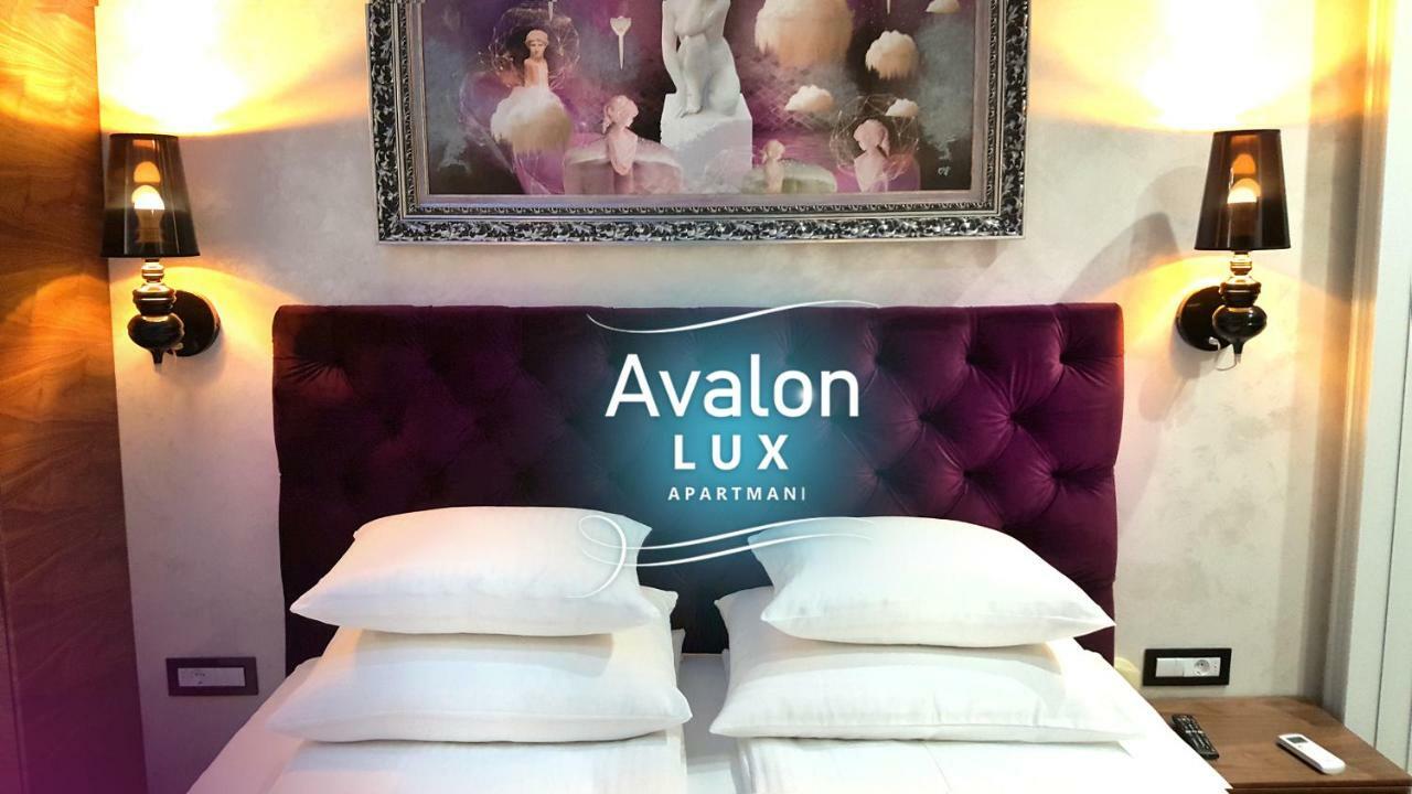 Avalon Lux *