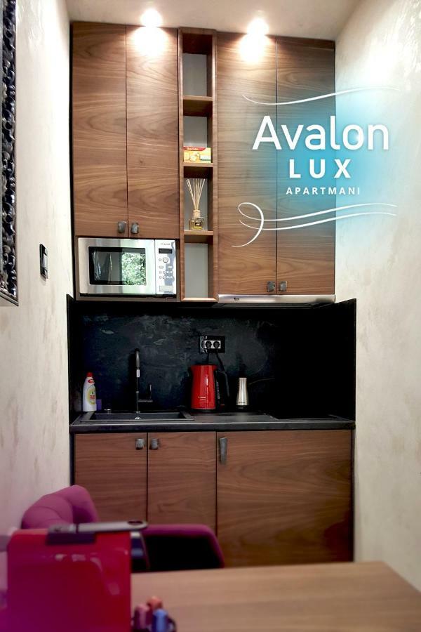 Apartment Avalon Lux Novi Sad